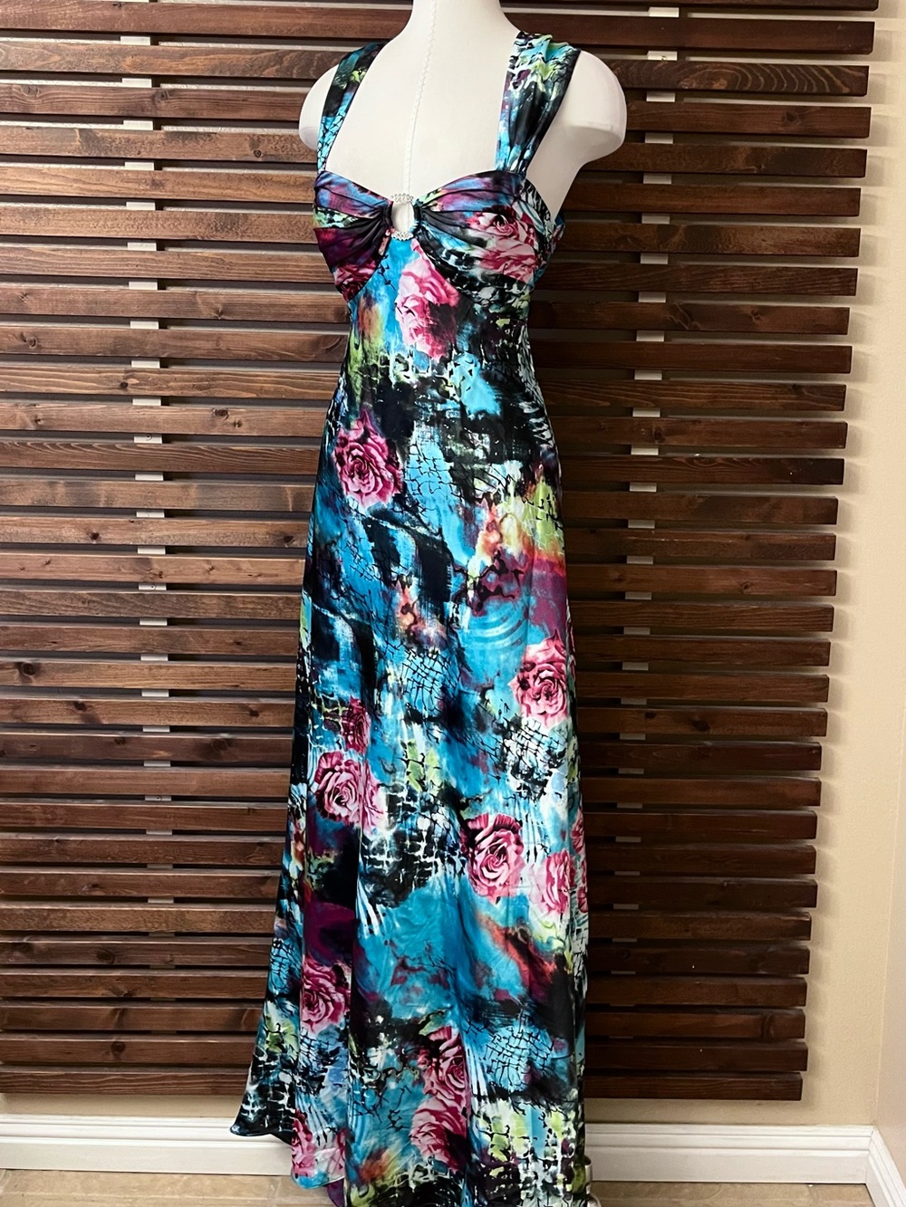 NWT Betsy & Adam Pink Rose Green Rhinestone Low Back Maxi Formal Dress Gown 10